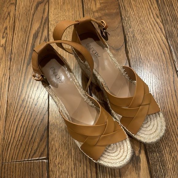 Abound shoes - size 10 - Picture 3 of 5